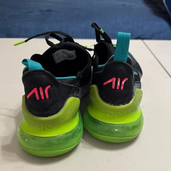 Nike Air Max 270 - Picture 2 of 5